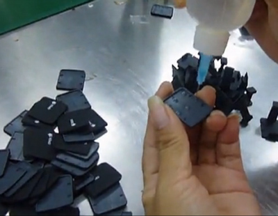 汽車(chē)車(chē)窗控制P+R按鍵生產(chǎn)加工過(guò)程